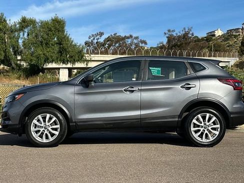 Used 2021 Nissan Rogue Sport S image 9