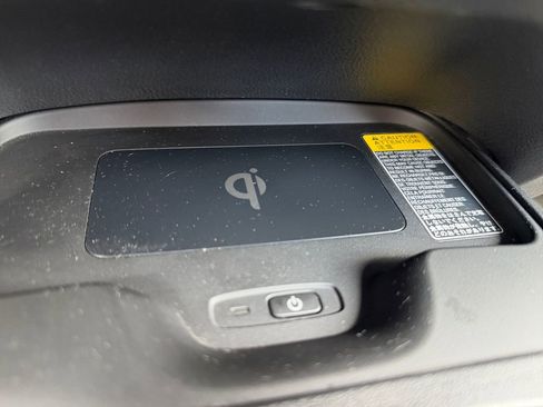 Used 2024 Toyota Corolla SE w/ SE Premium Package image 29