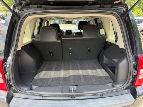 Used 2014 Jeep Patriot High Altitude FWD image 13