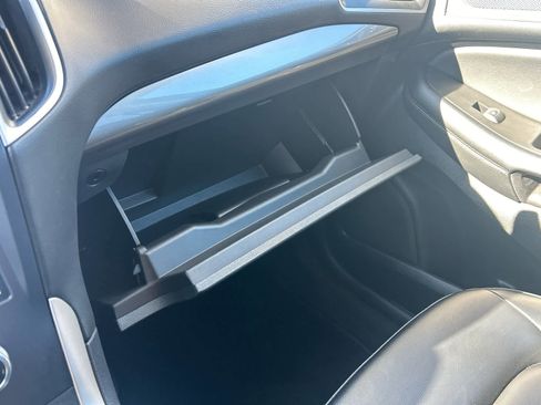 Used 2023 Ford Edge SEL image 44