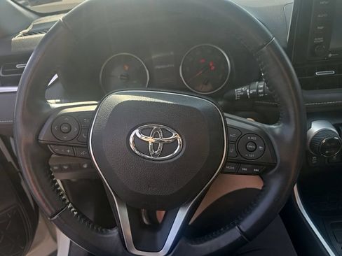 Used 2020 Toyota RAV4 XLE Premium AWD/4WD image 14