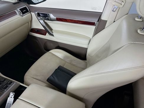 Used 2013 Lexus GX 460 Premium AWD/4WD image 26