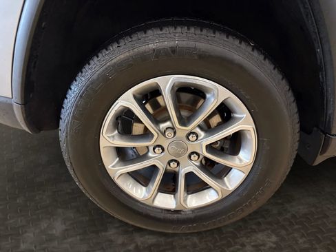 Used 2016 Jeep Grand Cherokee Limited AWD/4WD image 41