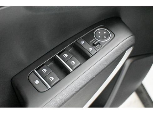 Used 2025 Kia Soul LX image 28