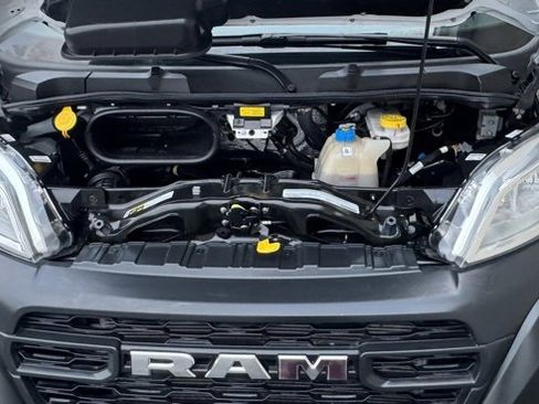 Used 2025 RAM ProMaster 2500 w/ Convenience Group image 20