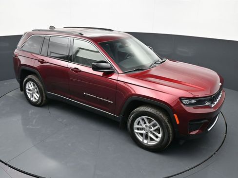 New 2026 Jeep Grand Cherokee Laredo X AWD/4WD image 32