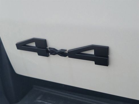 Used 2025 Toyota Tacoma TRD Off-Road image 7