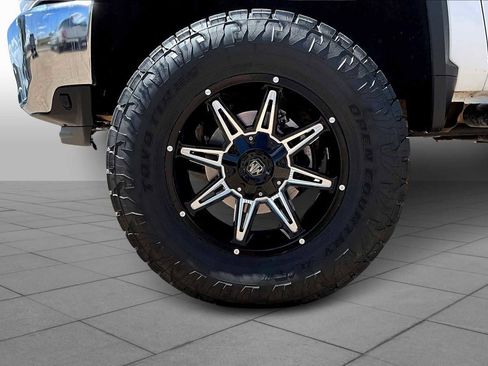 Used 2021 Chevrolet Silverado 2500 LTZ image 10