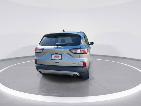 Used 2021 Ford Escape Titanium image 7