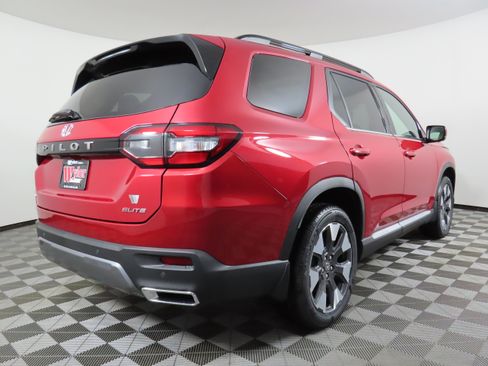 New 2026 Honda Pilot Elite image 3
