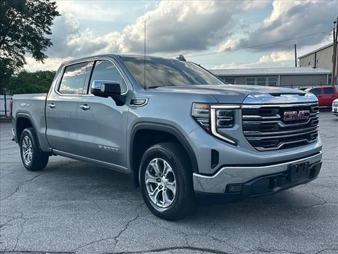 Certified 2025 GMC Sierra 1500 SLT RWD image 2