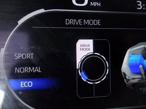 Used 2023 Toyota Sequoia Limited image 40