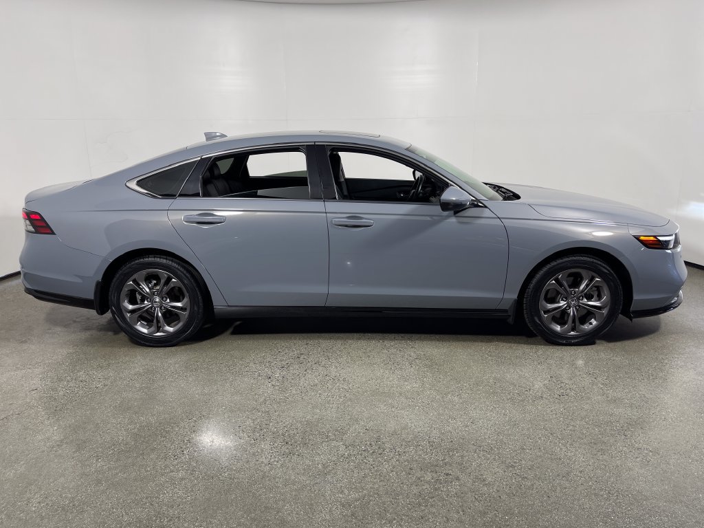Used 2023 Honda Accord EX-L image 2