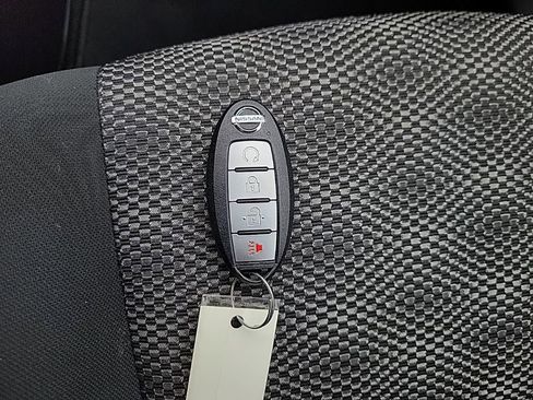 Used 2022 Nissan Rogue Sport SV image 22