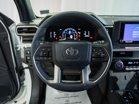 New 2026 Toyota 4Runner SR5 image 28