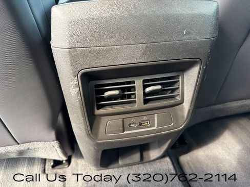 Used 2026 Chevrolet Colorado Z71 AWD/4WD image 30