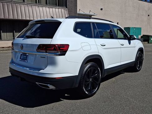 Certified 2023 Volkswagen Atlas SE w/ Panoramic Sunroof Package AWD/4WD image 11