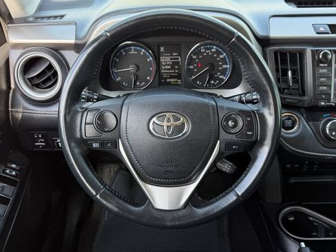 Used 2016 Toyota RAV4 Limited FWD image 12