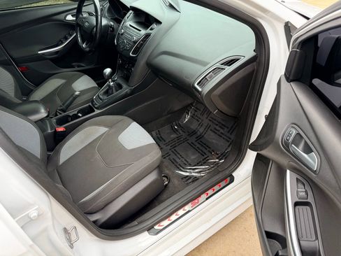 Used 2017 Ford Focus ST image 15