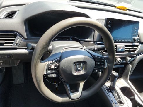 Used 2019 Honda Accord LX image 12
