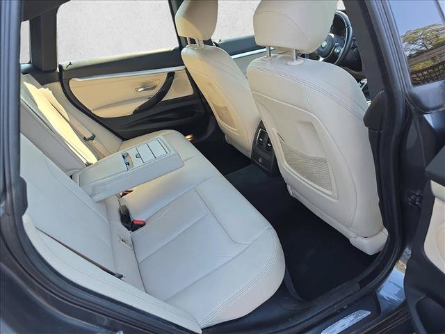 Used 2018 BMW 330i Gran Turismo xDrive AWD/4WD image 11