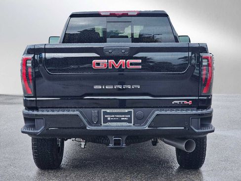 New 2026 GMC Sierra 2500 AT4 w/ AT4 Premium Plus Package image 4