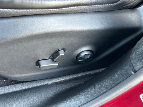 Used 2021 Jeep Cherokee Latitude Plus image 35