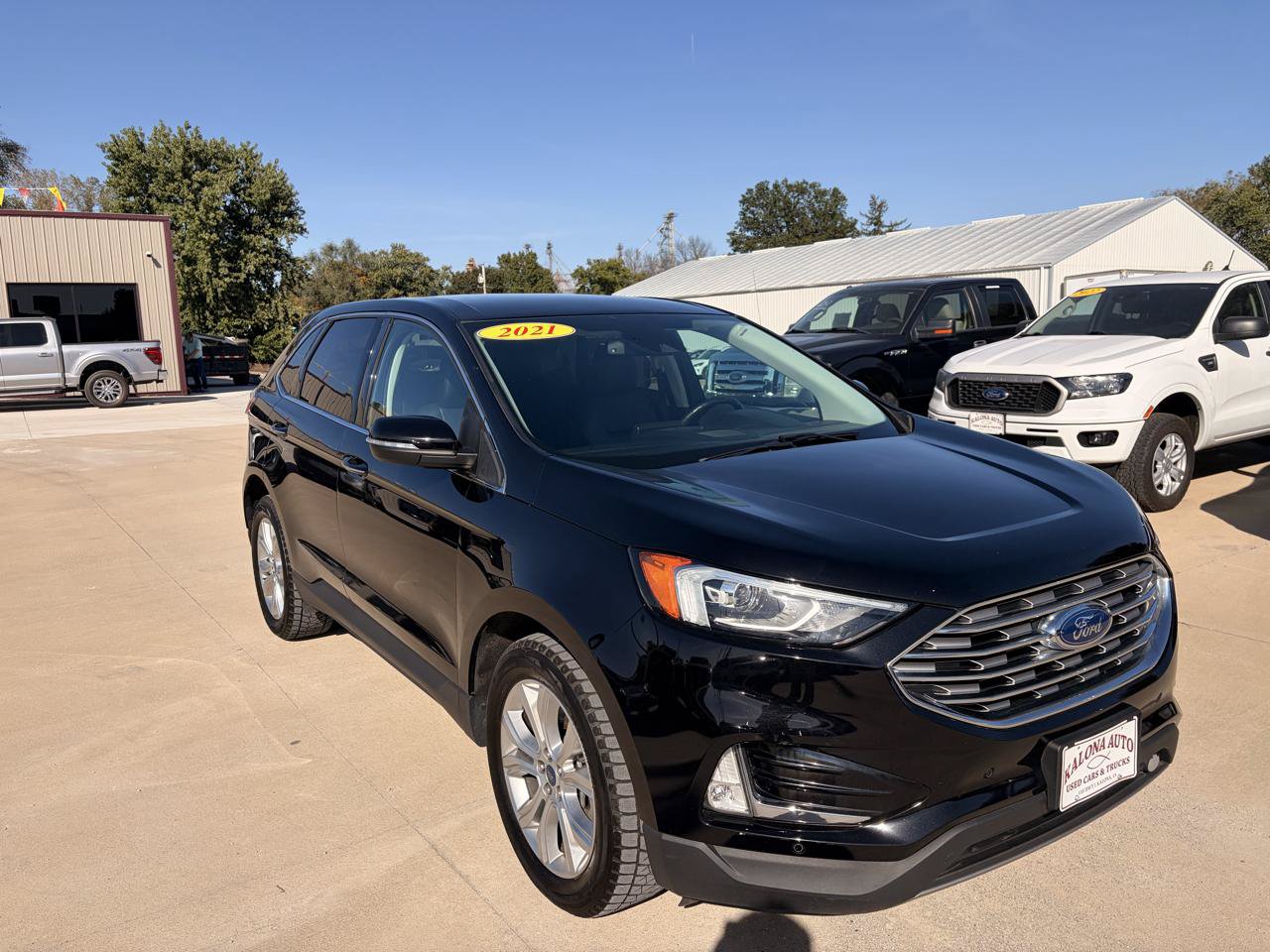 Used 2021 Ford Edge Titanium w/ Cargo Accessory Package AWD/4WD image 3