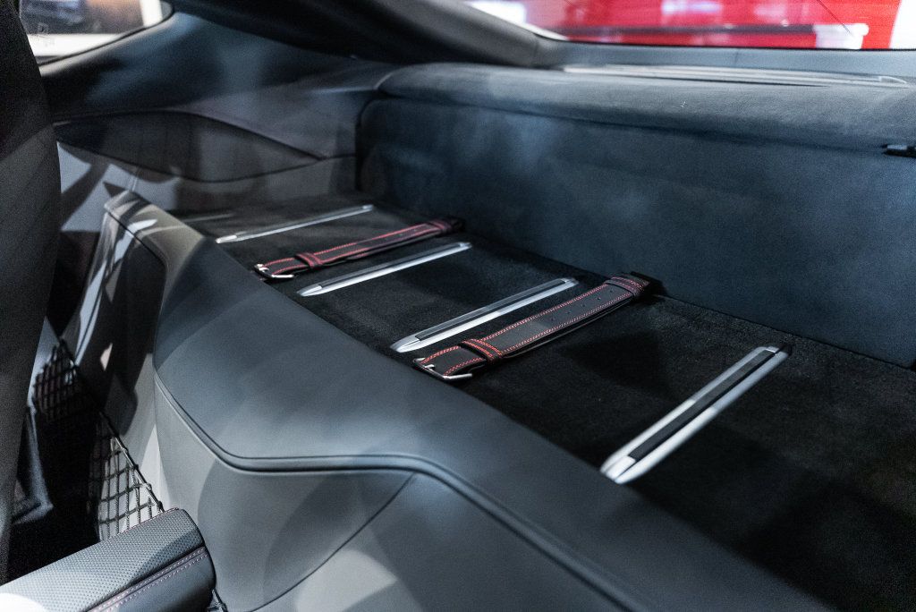 Used 2020 Ferrari 812 Superfast RWD image 41