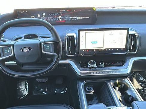 New 2025 Ford Expedition Max Platinum w/ Stealth Performance Package image 22