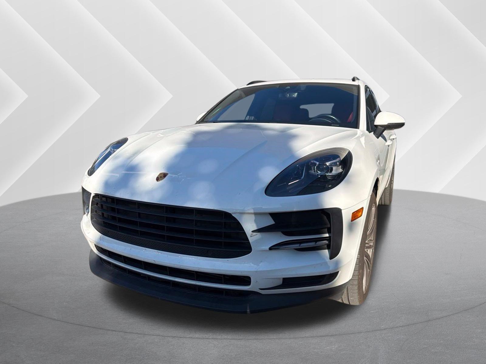 Used 2020 Porsche Macan AWD/4WD image 1