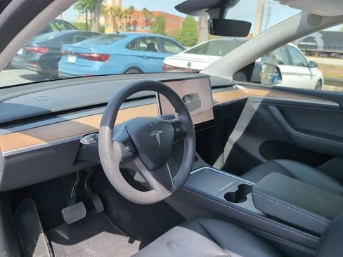Used 2023 Tesla Model Y Long Range AWD/4WD image 8