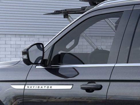 New 2026 Lincoln Navigator Reserve AWD/4WD image 20