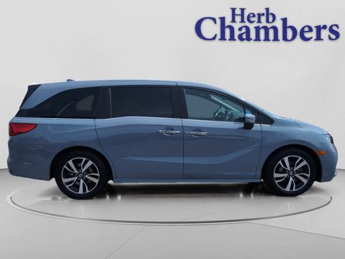 Used 2023 Honda Odyssey Touring image 11