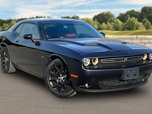 Used 2017 Dodge Challenger GT w/ Driver Convenience Group image 2