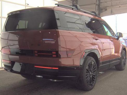 Used 2025 Hyundai Santa Fe Calligraphy image 3