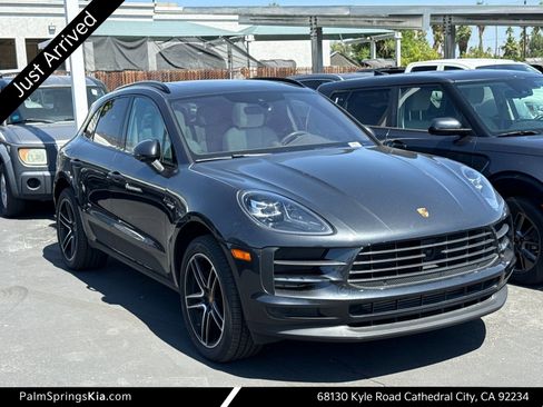 Used 2020 Porsche Macan AWD/4WD image 1