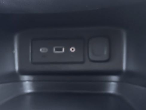 Used 2019 Chevrolet Equinox LT image 26