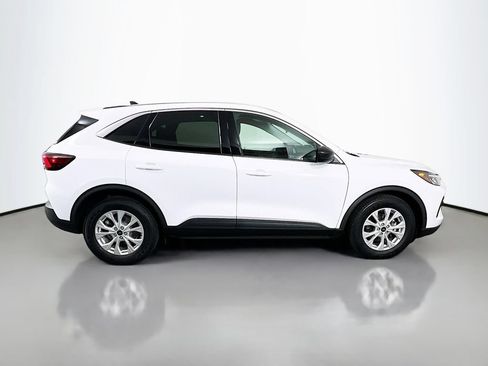Certified 2023 Ford Escape Active FWD image 10