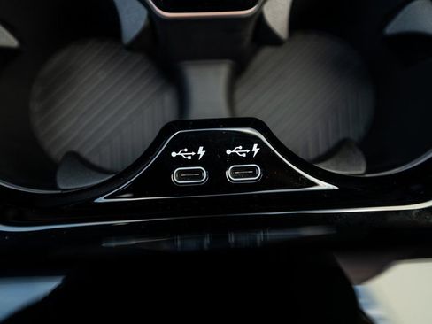 New 2026 BMW 530i xDrive w/ M Sport Package image 33