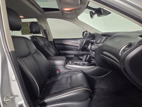 Used 2019 INFINITI QX60 Luxe w/ Essential Package FWD image 31