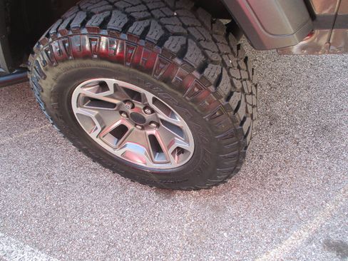 Used 2019 Jeep Wrangler Sport AWD/4WD image 20
