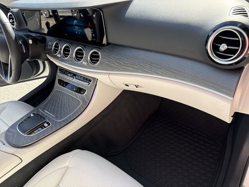 Used 2022 Mercedes-Benz E 450 4MATIC Sedan image 16