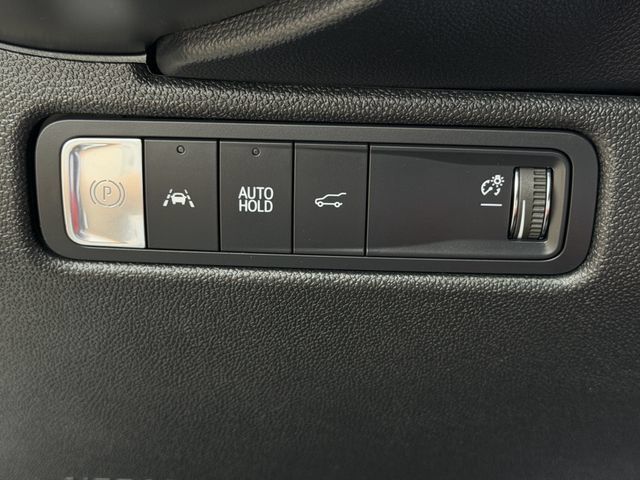 Certified 2024 Chevrolet Equinox EV RS FWD image 22