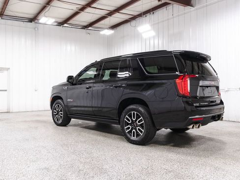 Used 2024 GMC Yukon AT4 w/ AT4 Premium Package AWD/4WD image 4