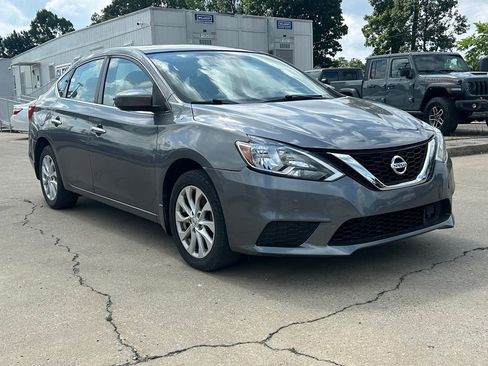 Used 2019 Nissan Sentra SV FWD image 4