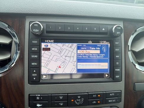 Used 2012 Ford F250 Lariat w/ Lariat Ultimate Pkg AWD/4WD image 24