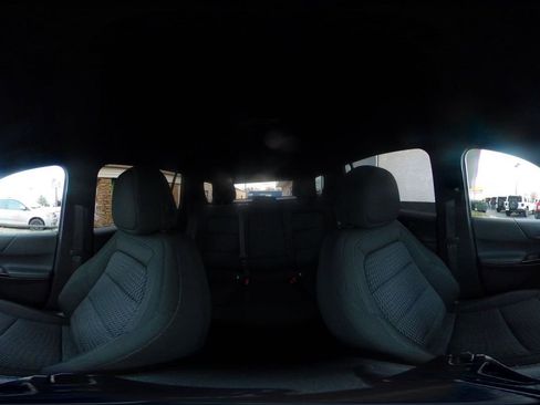 Used 2025 Chevrolet Equinox LT image 41