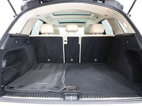 Used 2021 Mercedes-Benz GLC 300 4MATIC image 27