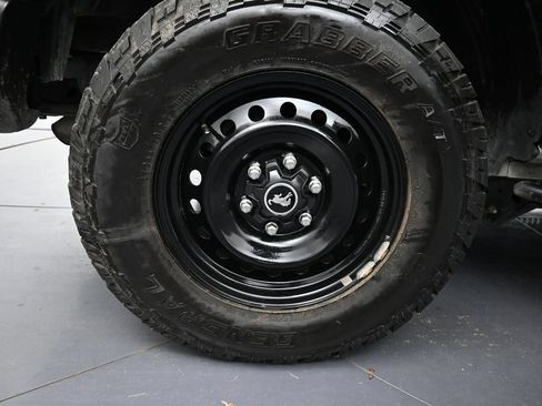 Used 2023 Ford Bronco Black Diamond AWD/4WD image 34